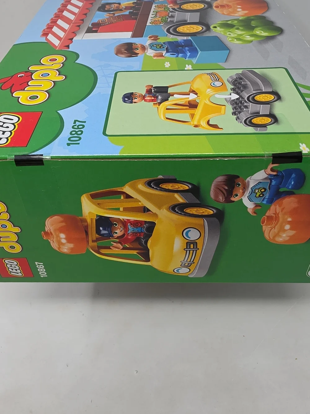 Lego Duplo Farmers' Market Playset - Red, White, Yellow, Green, Brown